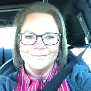 Meet your Posher, Alicia